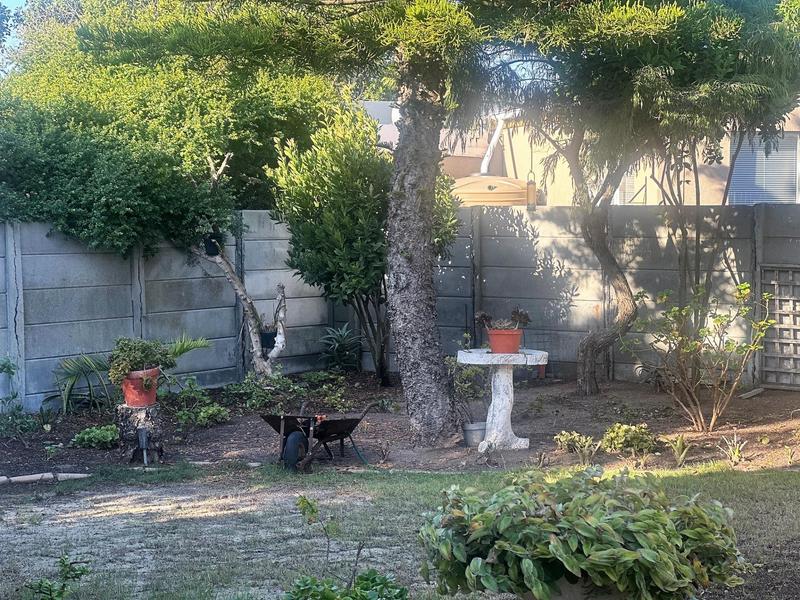3 Bedroom Property for Sale in Van Riebeeckstrand Western Cape